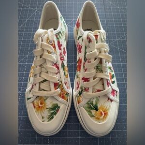 Corkys Hey Girl “Waiting List” floral Sneakers size 10. NWOT!!